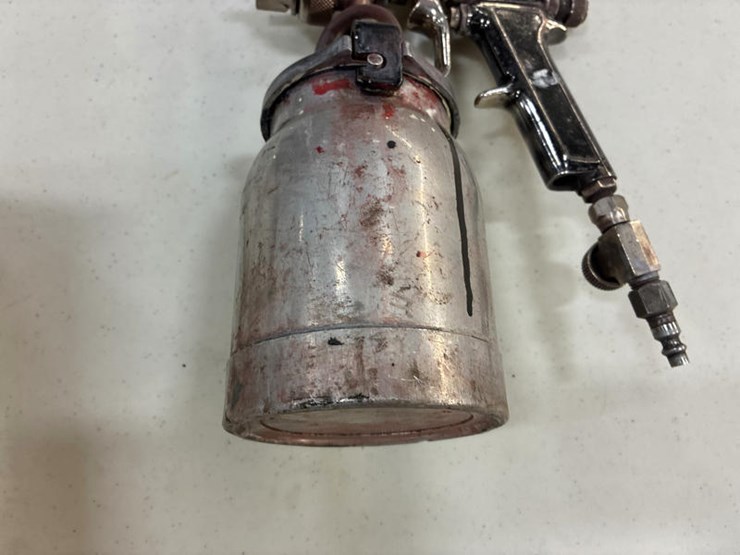 #115317-•-paint-guns-image-4