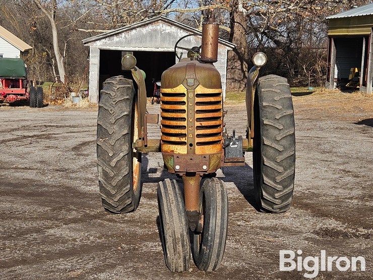 1955-oliver-super-88-image-2