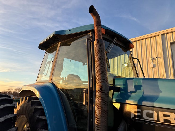 new-holland-8870-image-18