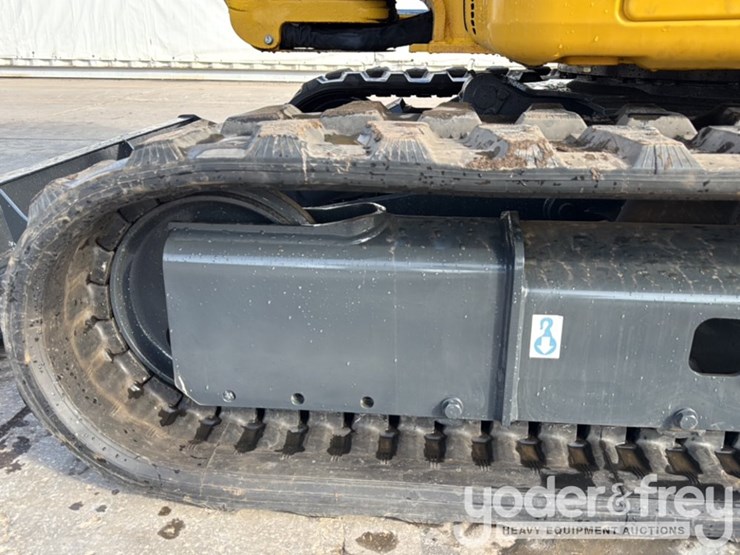 2023-komatsu-pc55mr-image-24