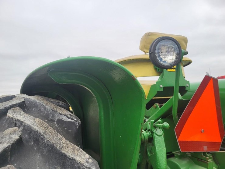 2010-john-deere-2010-image-24