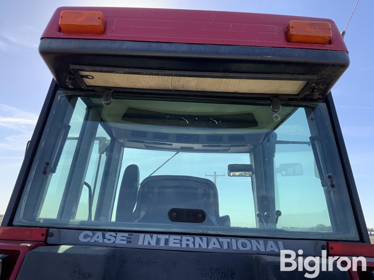 1990-case-ih-7140-image-18