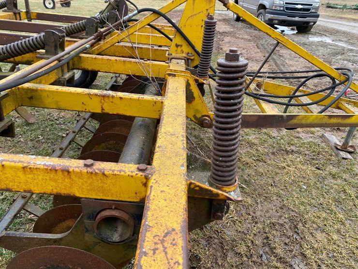 landoll-disc-chisel-image-13