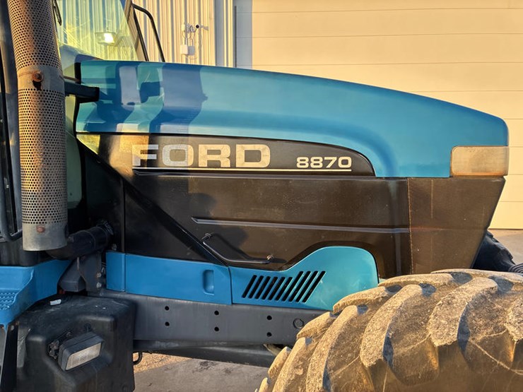 new-holland-8870-image-21