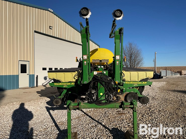 2009-john-deere-1770nt-image-2