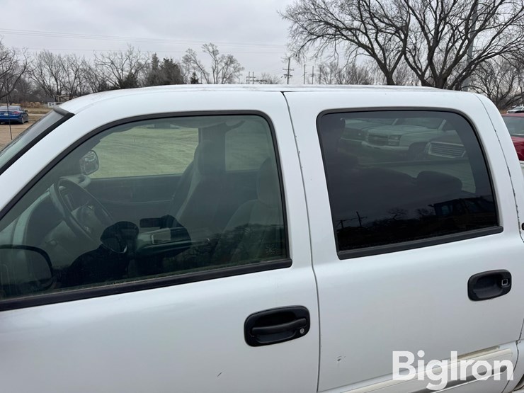 2006-chevrolet-silverado-1500-image-15