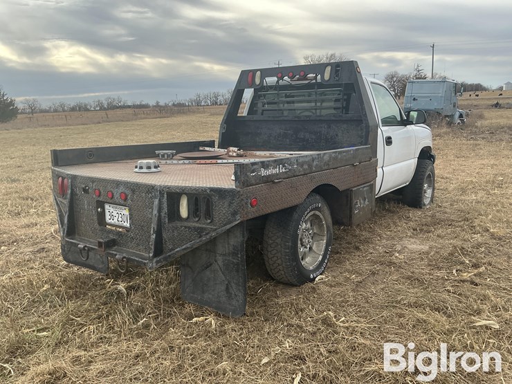 2005-chevrolet-silverado-2500-image-5