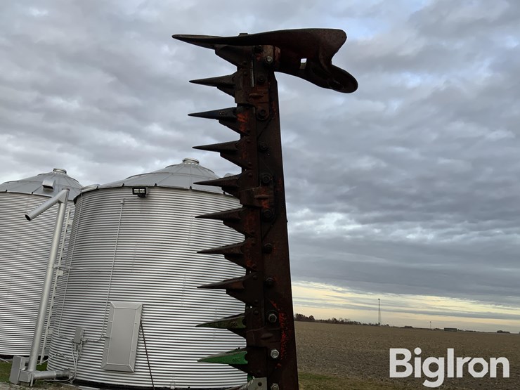 allis-chalmers-7'-3-pt-sickle-mower-image-16