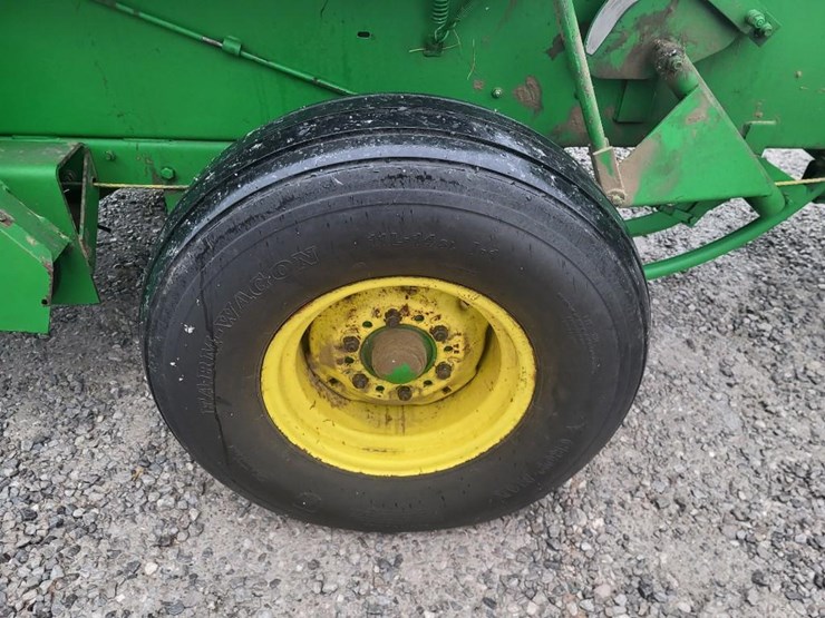 john-deere-348-image-19