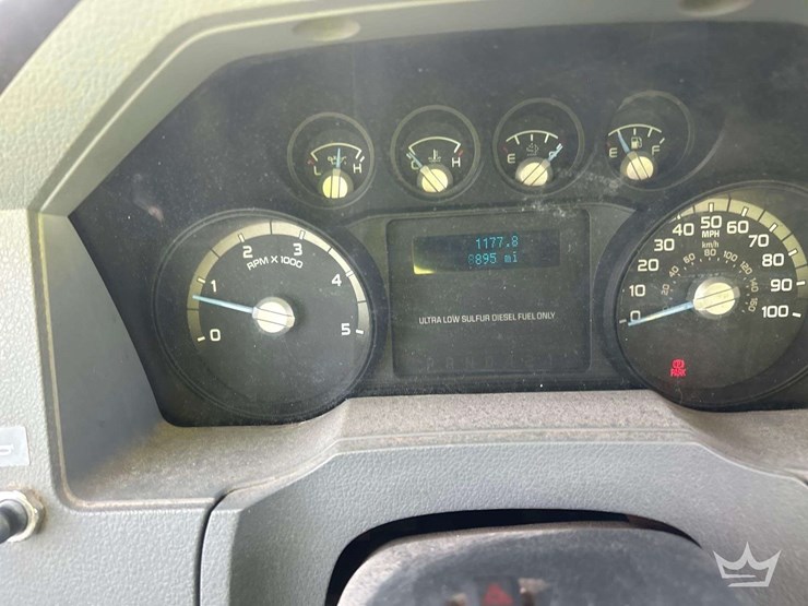 2013-ford-f750-image-12