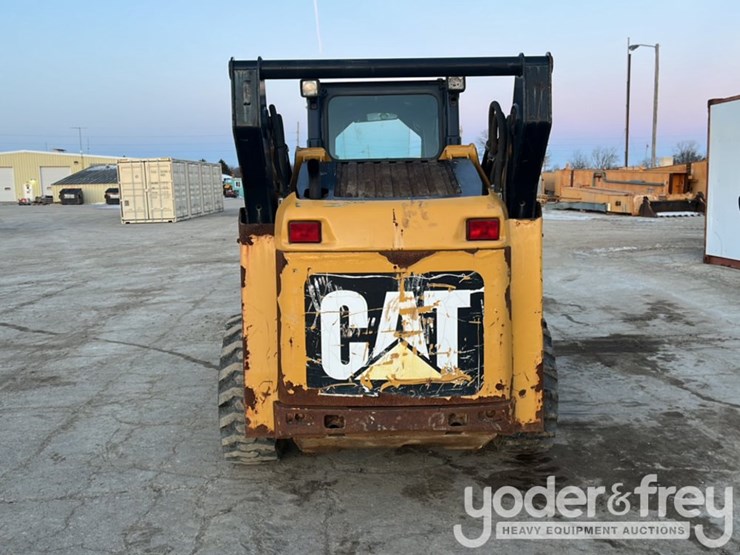 2012-caterpillar-252b3-image-5