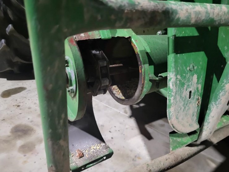 john-deere-4400-image-13