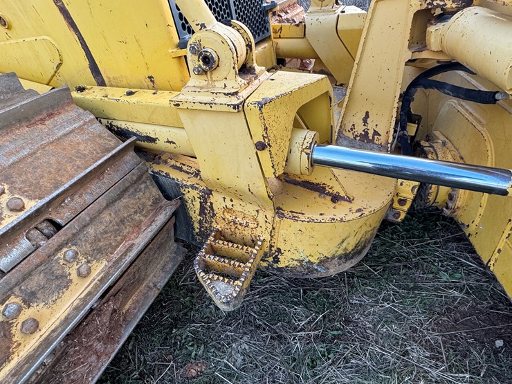 komatsu-d65px-image-27