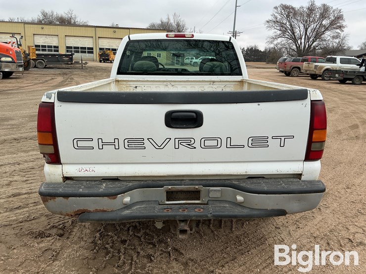 2001-chevrolet-silverado-1500-image-6