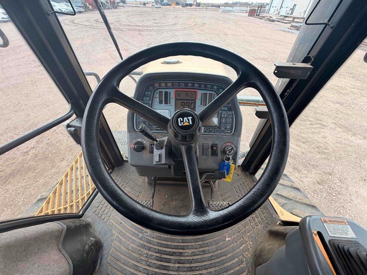 2005-challenger-55-track-tractor-image-20