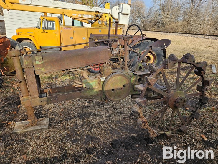 john-deere-a-image-8