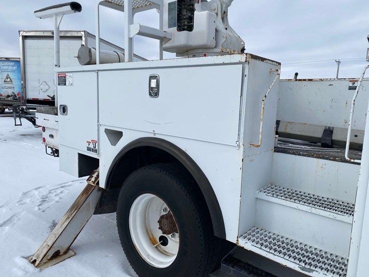 2015-ford-f750-image-10