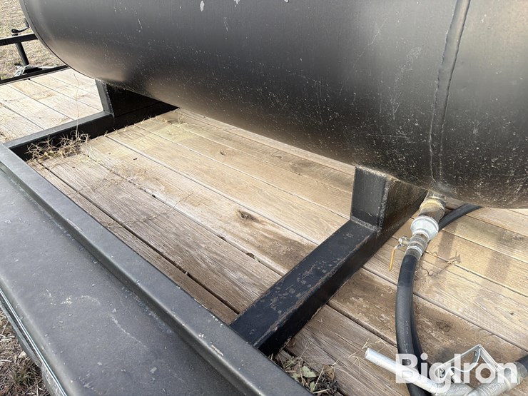 2019-top-hat-16’-t/a-fuel-trailer-image-18