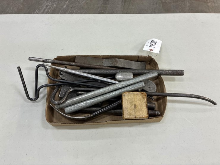 #115301-•-box-of-misc-image-1