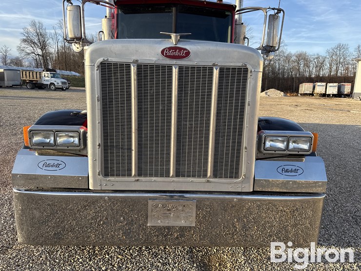 2006-peterbilt-379-image-10