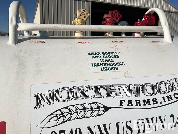 1977-chemi-trol-1000-gal-nurse-tank-on-duo-lift-running-gear-image-15