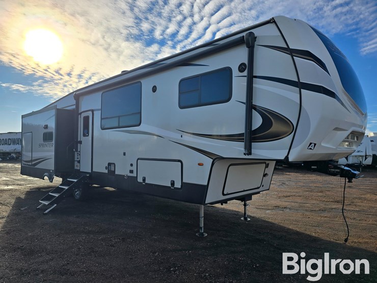 2021-keystone-sprinter-3570lft-5th-wheel-camper-image-3