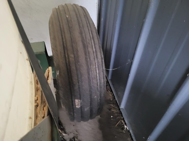 nurse-tender-w/cart-image-9