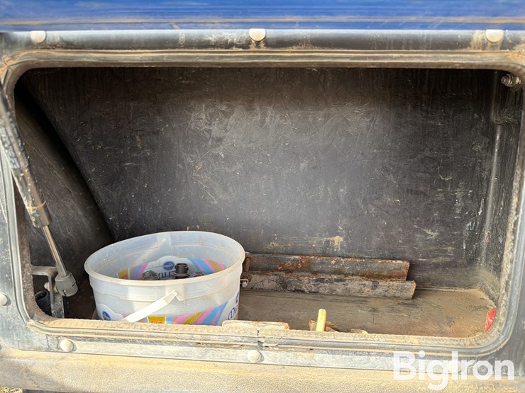 2013-new-holland-sp.240r-image-15