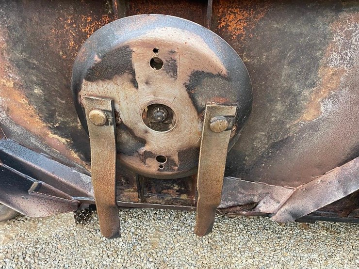 woods-batwing-rotary-cutter---one-owner-image-7