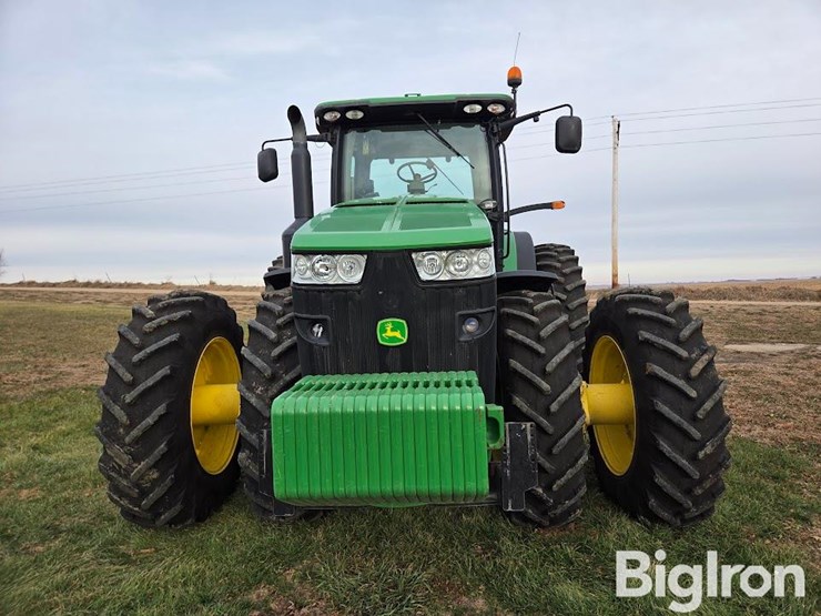2013-john-deere-8360r-image-2