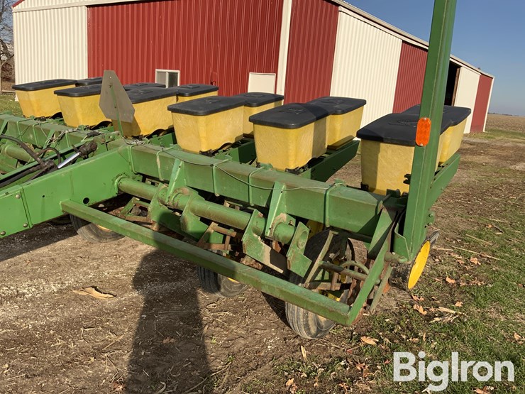 john-deere-7000-image-13