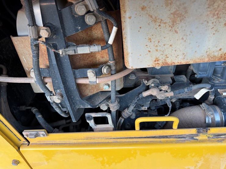 komatsu-d65px-image-52