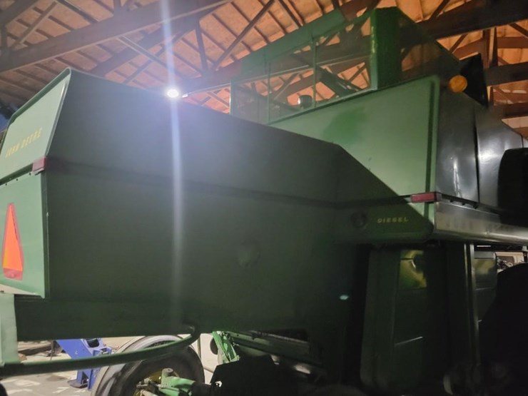 john-deere-4400-image-37