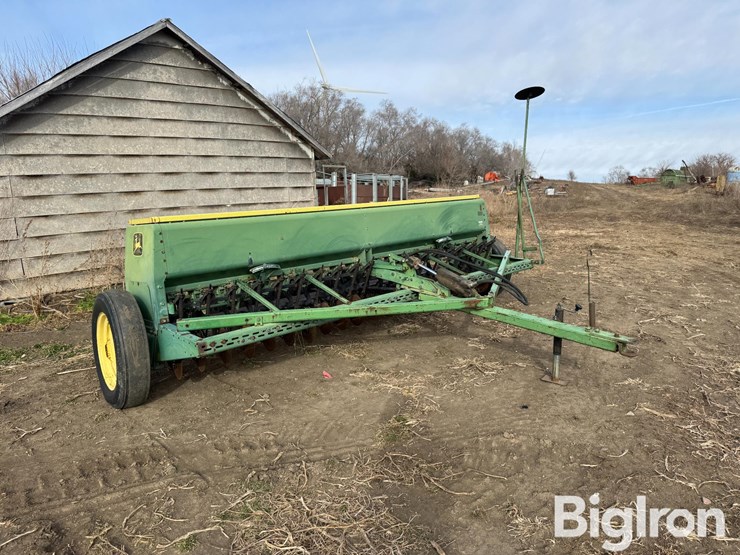 john-deere-8200-image-3
