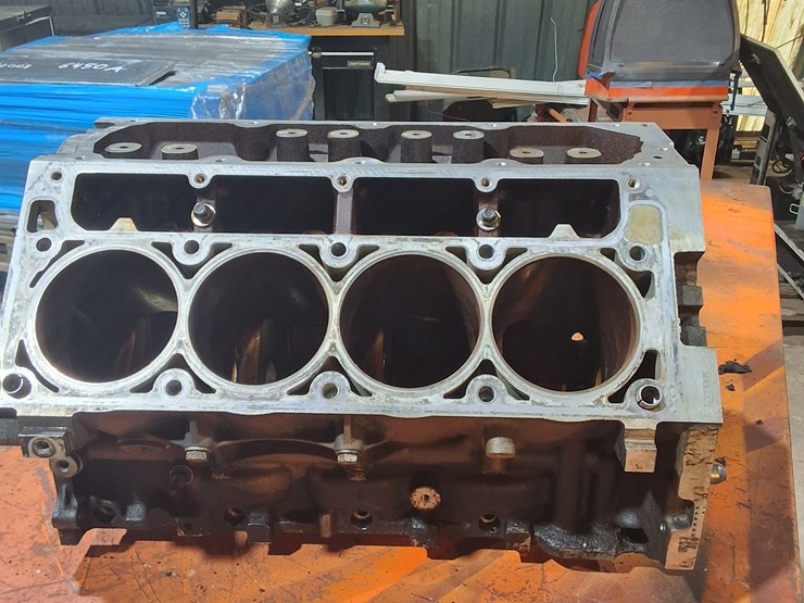 #343-•-gm-6.2l-aluminum-block-image-1