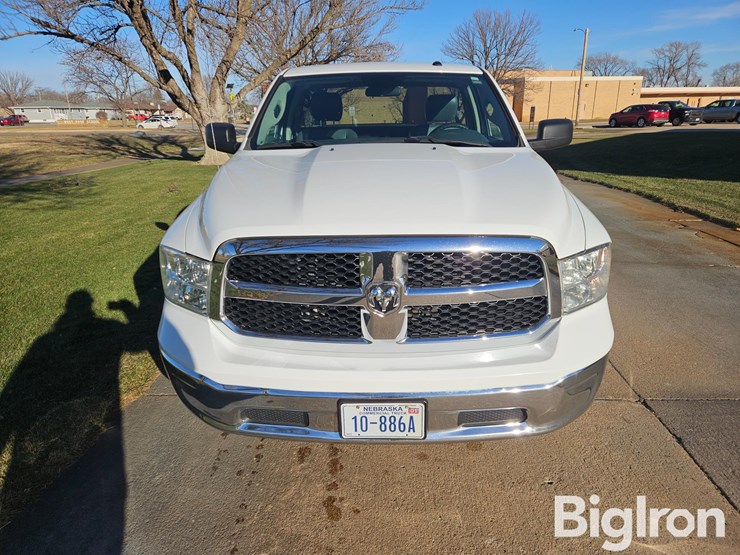 2020-dodge-1500-image-2