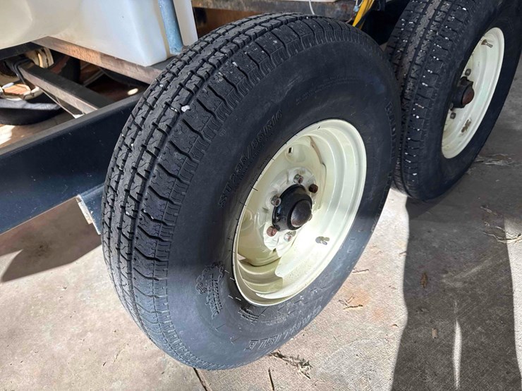 michigan-chief-liq.-tender-trailer-image-15