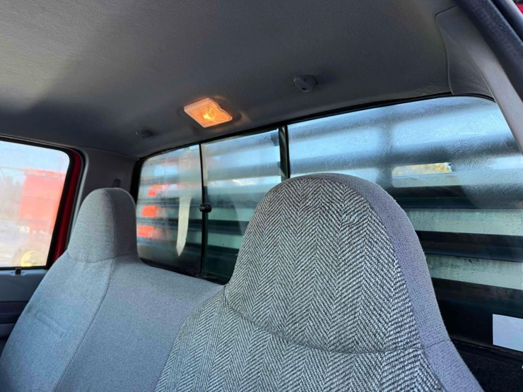 2001-ford-f350-xl-image-52