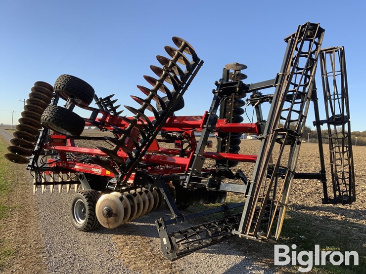 2020-case-ih-345-image-7