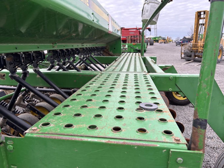 1995-john-deere-750-image-12