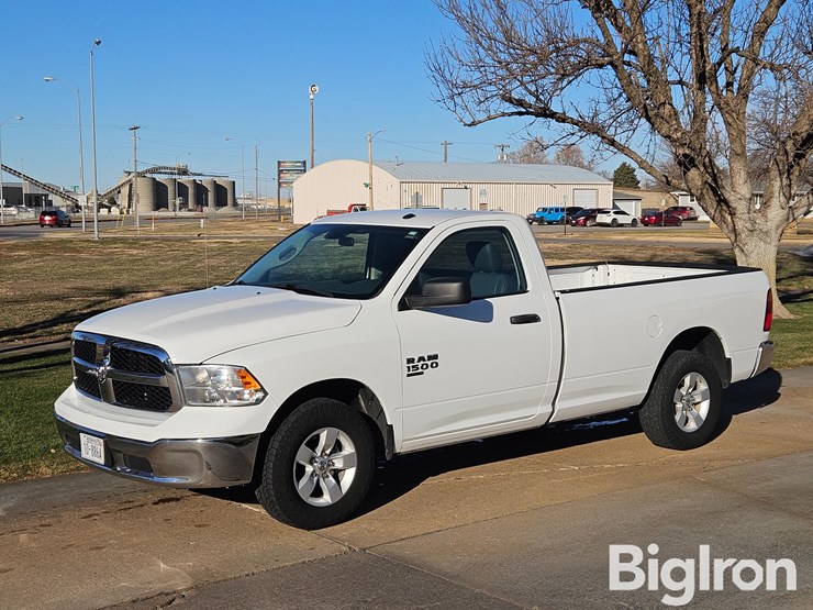 2020-dodge-1500-image-1