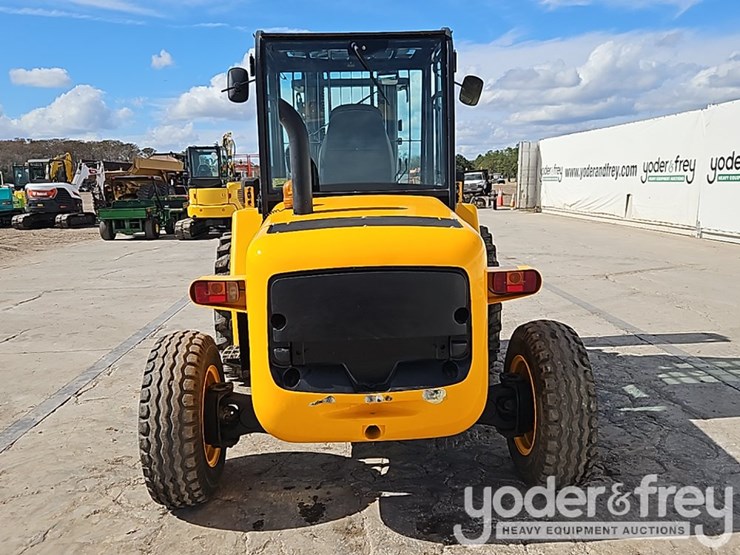 2017-jcb-926-image-16