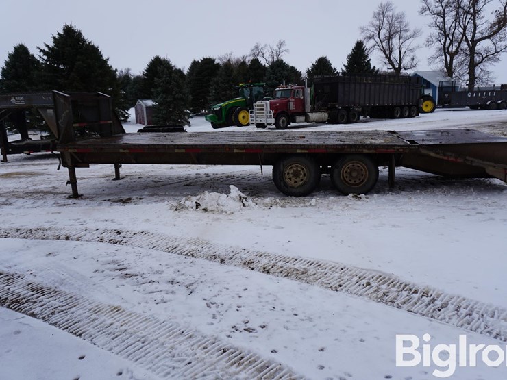 1998-mayfair-25-25'-t/a-gooseneck-deckover-trailer-w/ramps-image-8