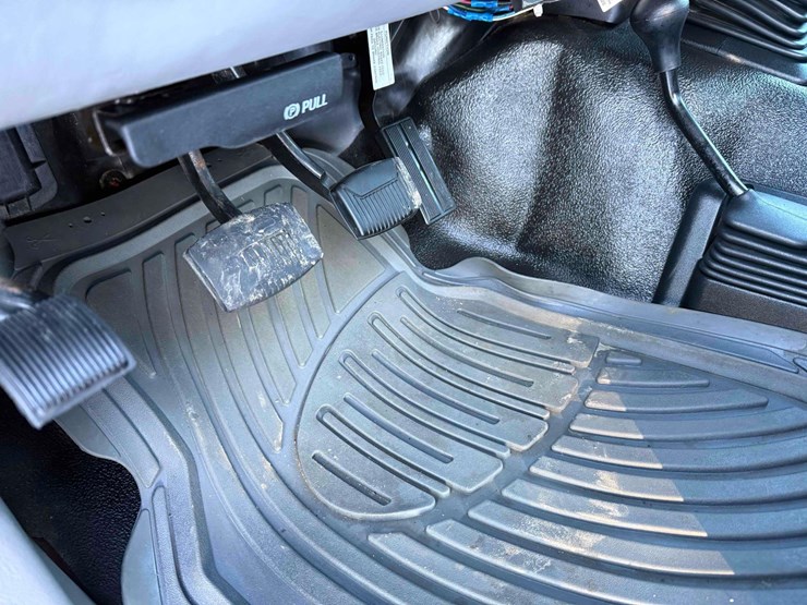 2001-ford-f350-xl-image-42