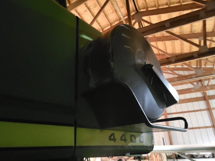 john-deere-4400-image-33