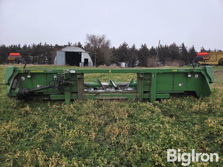 2022-john-deere-c8r-image-6