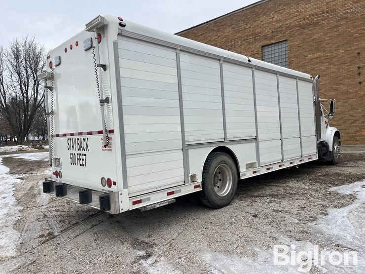 2000-international-4900-image-5