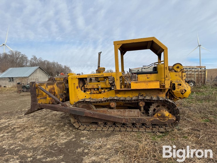 caterpillar-d6-image-8