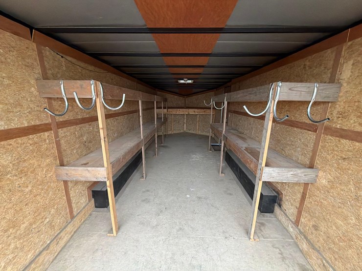 2015-stealth-enclosed-trailer-image-6