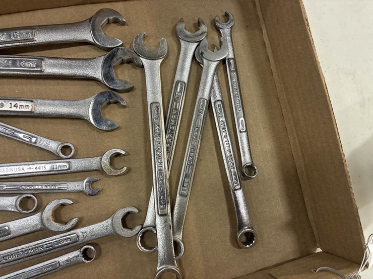 #115307-•-box-of-craftsman-metric-wrenches-image-8